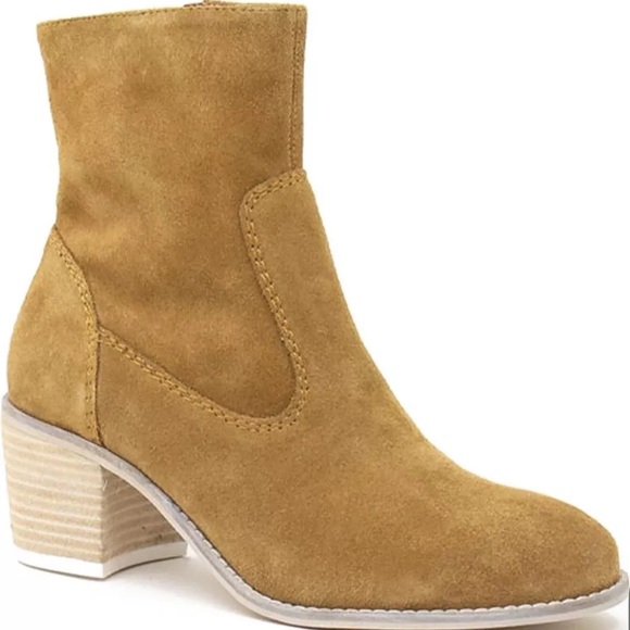 Crevo Leather Ankle Booties in Chestnut - Size 6.5 - Picture 2 of 9